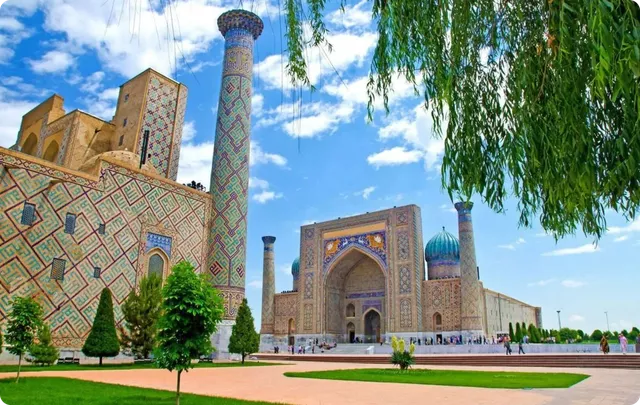 上海合作组织成员国元首理事会第22次会议举办地——乌兹别克斯坦古城撒马尔罕图片：中国驻乌兹别克斯坦大使馆