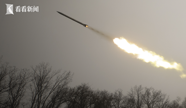  乌称摧毁俄军新型Tor-M2DT防空系统 现场视频曝光！