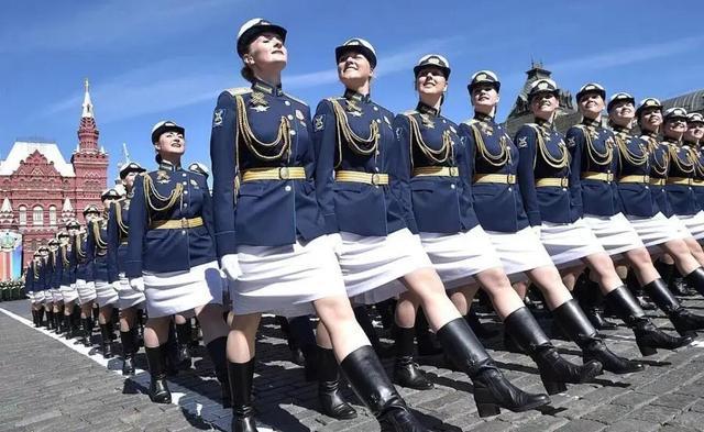 美国女兵丰满健硕,越南妹子最符合审美 盘点6个国家的女兵