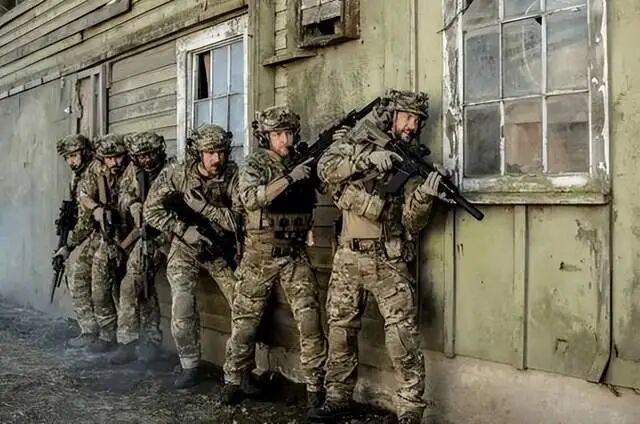 最后72小时，马杜罗本有希望逃脱，但有人专门堵死了最后出口？