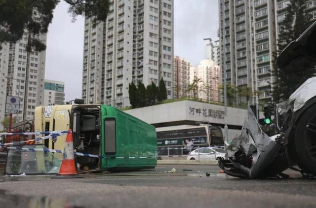 香港沙田巴士与私家车相撞致1死7伤 一肇事者被捕
