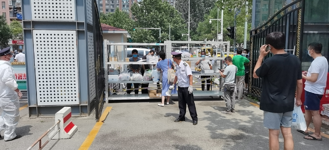 望京国风上观小区：志愿者对接居民需求，将启动核酸检测