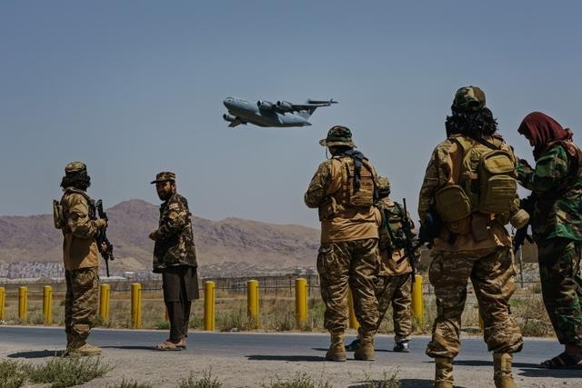 美军撤离阿富汗图片