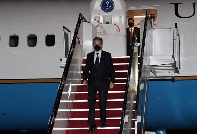 美使馆证实：布林肯随团媒体中有人确诊新冠