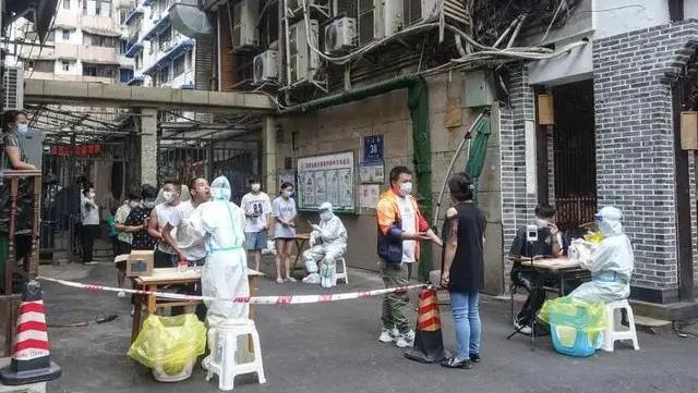 足不出户的小区为啥病例还在新增？成都卫健委回应热点问题