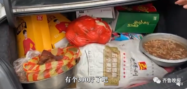 离家的全国统一仪式是拔充电器 网友泪目：看满江红都没哭，看这个哭了