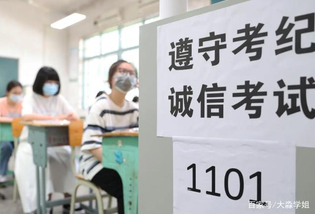 为何年轻人宁愿送快递也不进工厂 “看不上”这些？