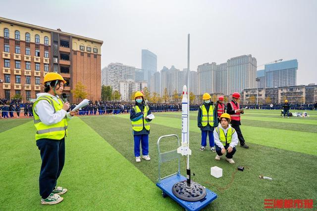 中学生成功发射自制火箭，放飞航天梦