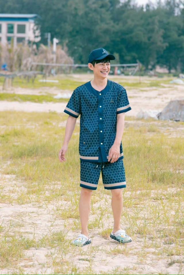 网友在杭州偶遇黄磊何炅 可见大家对《向往的生活》这档综艺期待满满啦