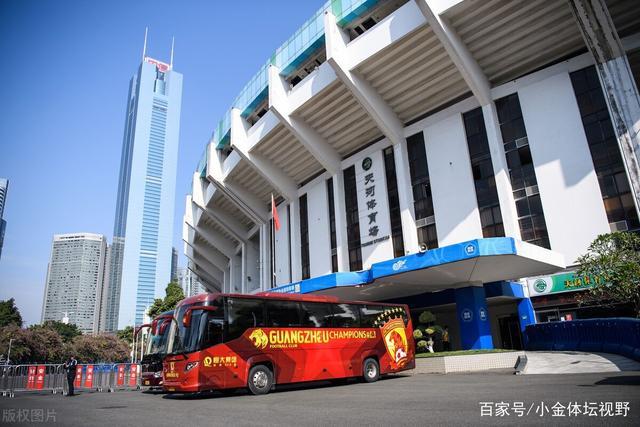 中国足坛传来最新消息 前国足队长广州队助教黄博文离任！