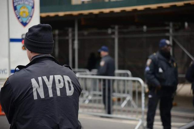 特朗普“过堂”会发生什么？特朗普是美历史上首位遭刑事指控前总统