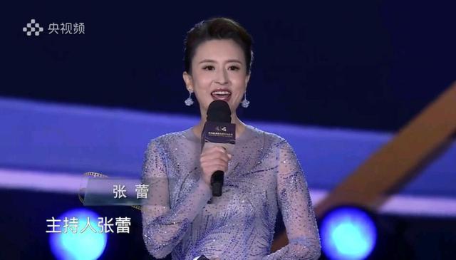 央视主持人张蕾疑似已离职？网友称其勇敢告别体面告别
