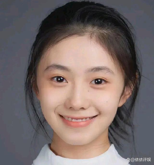 张译谈刘浩存像他的一只猫引争议，网友吵的不可开交