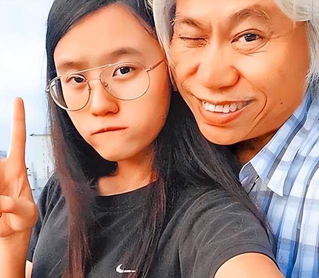 李坤城林靖恩在ICU结婚 画面曝光，在病床上完成仪式