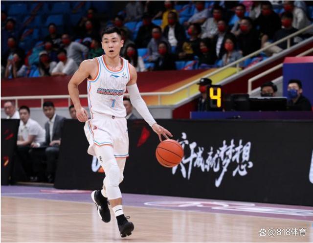 山东男篮主场惨败广州队！球迷追骂主教练王晗，助理教练爆粗回怼