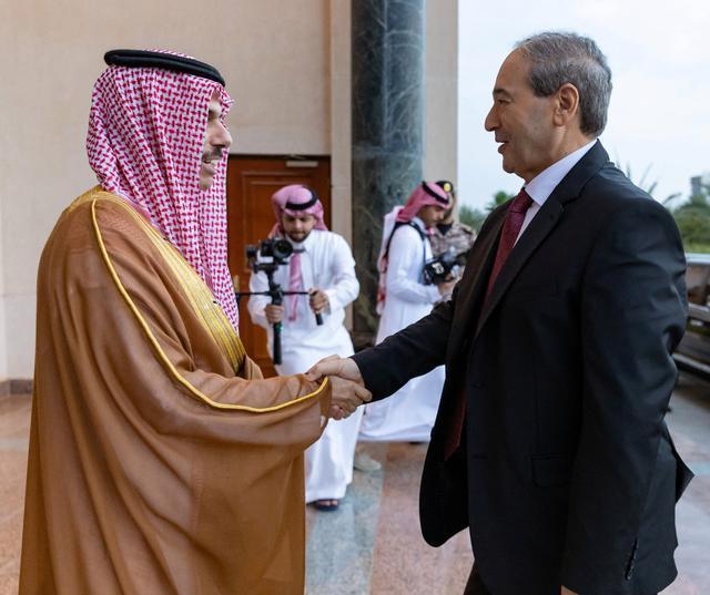 沙特外交大臣会见叙外长：在打击恐怖主义方面加强合作