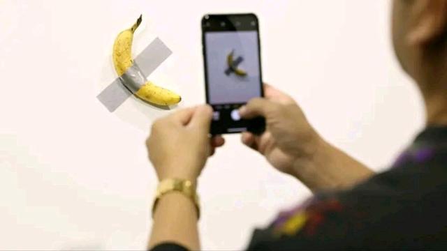 一学生吃掉12万美元香蕉 吃也是一种行为艺术！