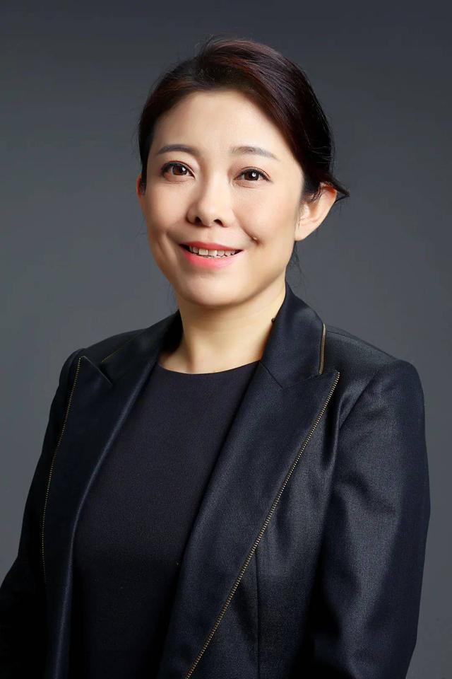 许冉即将出任京东CEO 持续变革京东迎来首位女CEO
