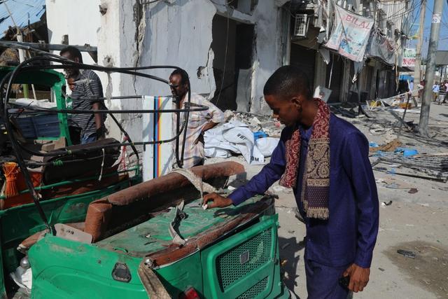 索马里首都一家酒店遇袭 造成至少9人死亡、10人受伤