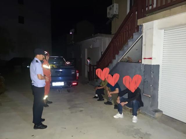 擅入保护区迷路！ 3驴友获救后被罚款 《自然保护区条例》规定禁止任何单位和个人擅自进入自然保护区