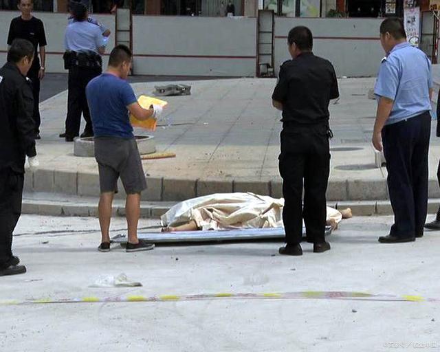 工程师离职疑因欠薪问题在前东家坠亡 亲属称次日收到4万元薪酬 任何对劳动者权益的侵害都要受到法律的制裁