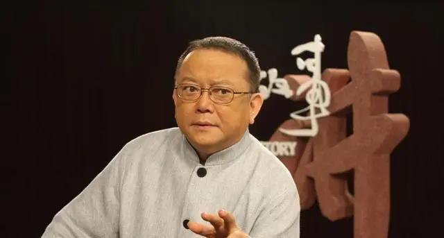 演员王刚回应传闻：没有精力经营社交账号，并非证据确凿的移民美国
