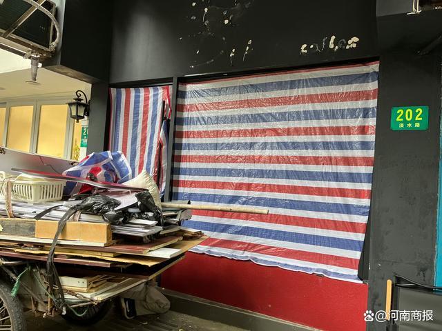 上海一咖啡店被立案调查 现场招牌已拆门店关闭