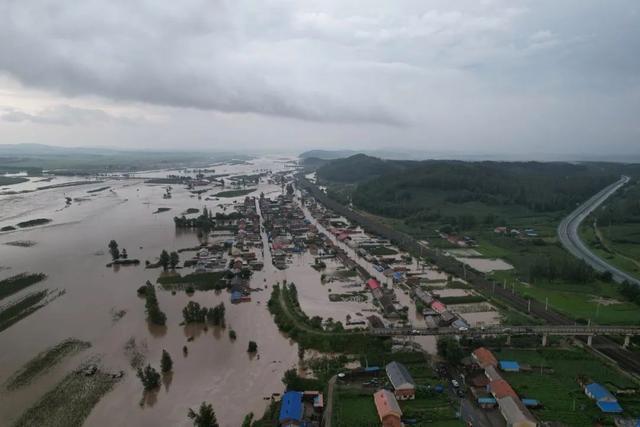 黑龙江受灾情况：五常市转移群众近2万人，其它受损情况正在统计中