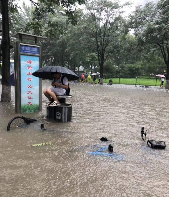 这场洪灾造成的损失由谁承担？听听法律怎么说