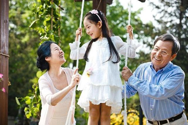 催生三胎无效，幼儿园或将迎来大调整，家长个的后顾之忧解决了