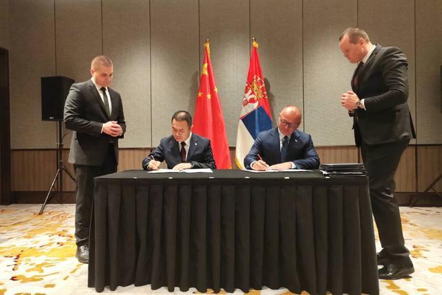 中国高速动车组获青睐 出口欧洲