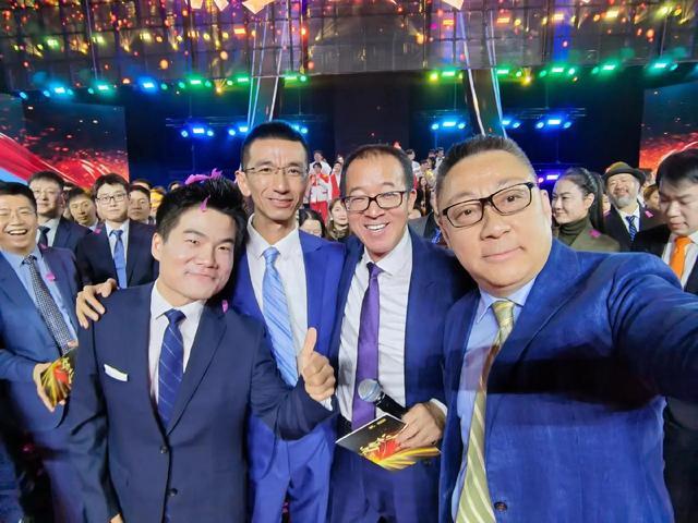 东方甄选CFO发声：让大家操心了！黑夜足够长，才让人们觉得黎明的光是那么亮