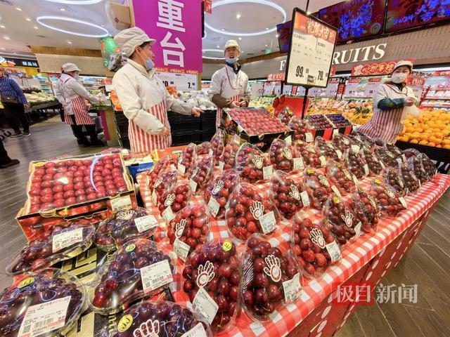 车厘子价格遭腰斩，高端水果降价已趋常态化