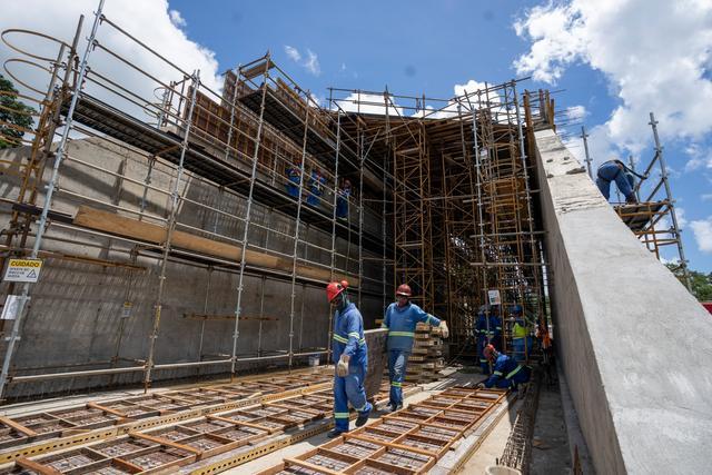 錦繡中國年丨巴西東西鐵路建設項目上的中國年