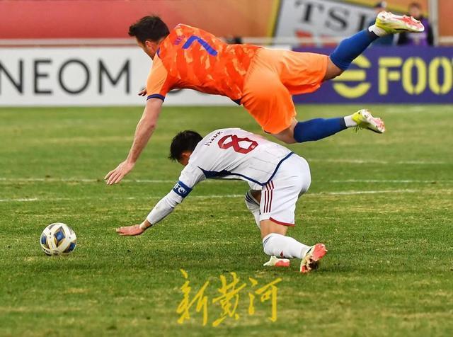 媒体：不能让泰山队为中国足球买单 二番战付出全力