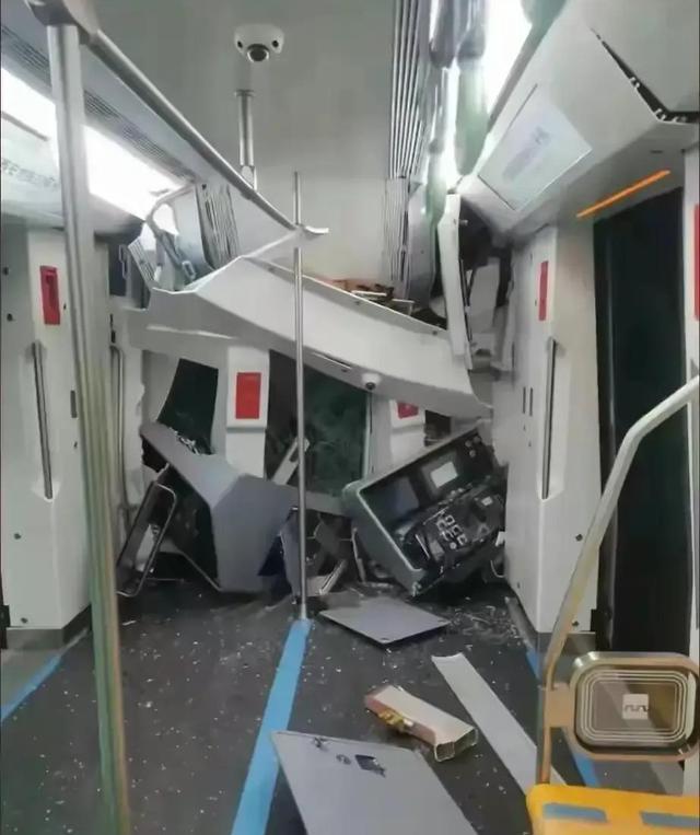 西安地铁事故通报：试车时处置不当，车辆追尾局部受损