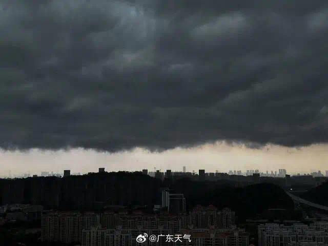 广东居民非必要不外出！多地雨量破4月纪录 有连续暴雨