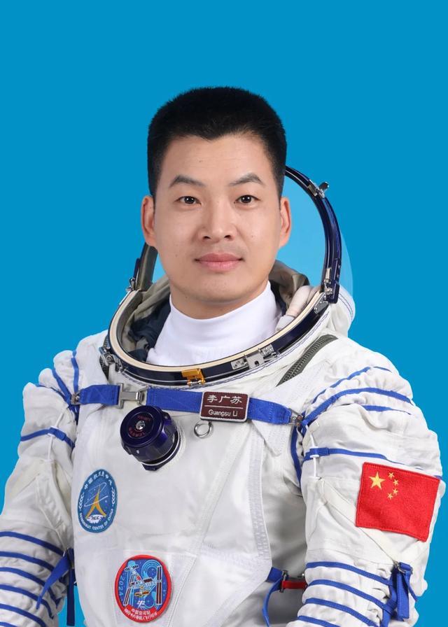 中国空间站即将迎来80后乘组！神舟十八号航天员乘组确定，3人均为“80后”