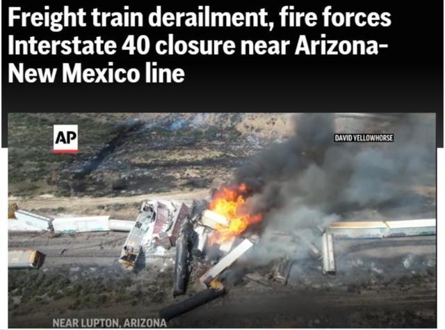 美国一列载有燃料的货运列车脱轨并起火