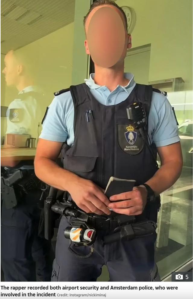 她的音乐作品如"super freaky girl","anaconda"和"starships"广受