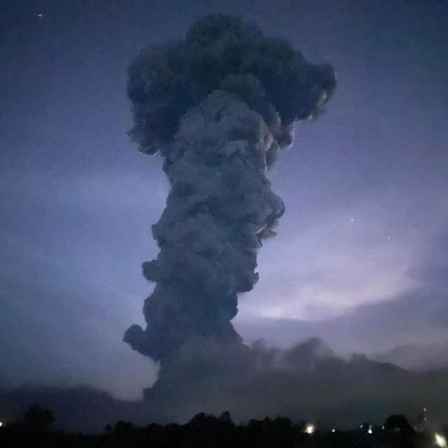 6月3日18时51分左右,菲律宾坎拉翁火山喷发,灰柱高度达5000米,喷发