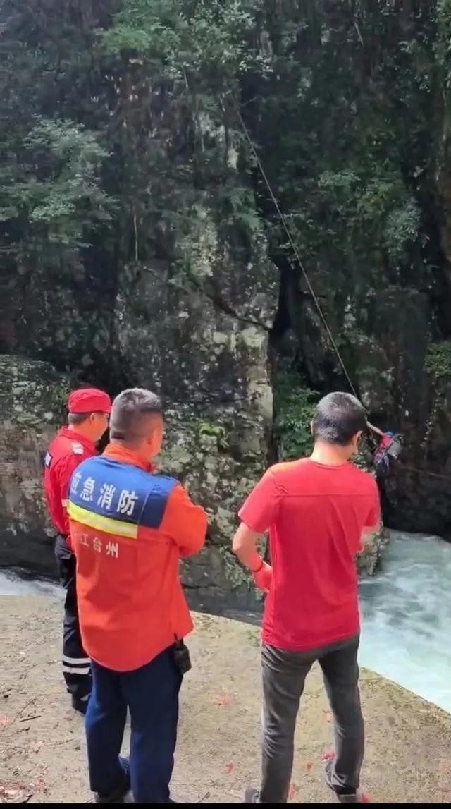 遇难驴友一行共二三十人 救援队发声 野景区警钟再响