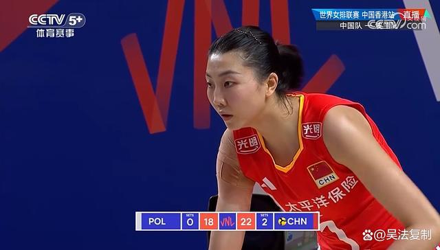 中国女排3-0波兰的背后：掌声要送给蔡斌指导