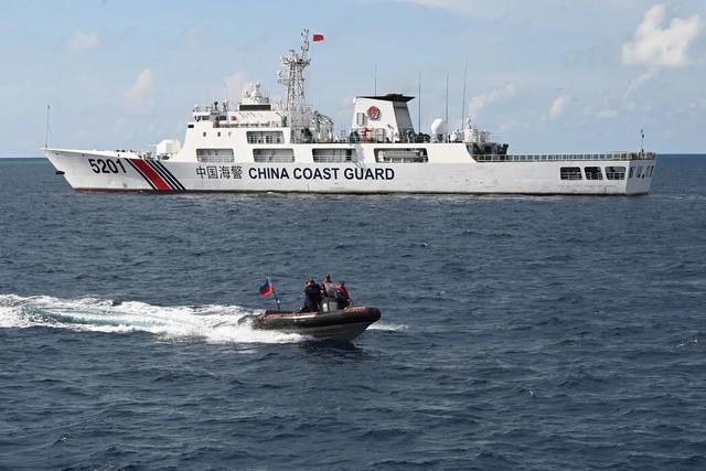 仁爱礁内外全是中国船，整整22艘，菲律宾挤破脑袋都进不来