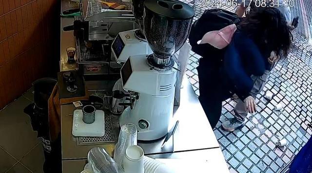 两起咖啡店冲突完整视频曝光：店员顾客激烈争执引热议