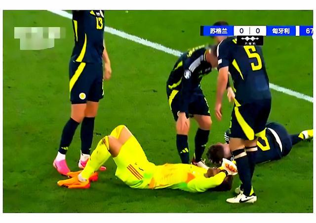 欧洲杯最惊魂 感人一幕：匈牙利前锋被撞失去知觉，读秒绝杀功臣举球衣祈福