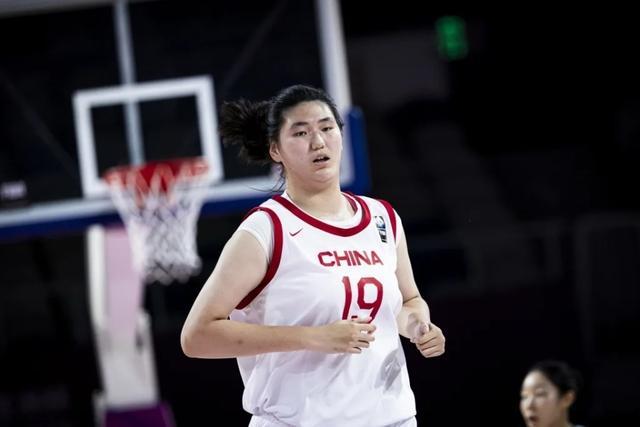 张子宇暴砍34分16篮板5助，FIBA官方发推盛赞，日本球迷直接破防