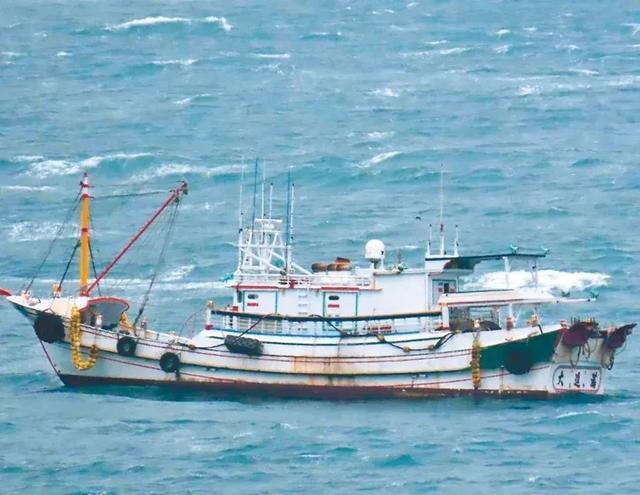 台媒体人：台籍渔船被扣因有错在先，违规捕捞引争议
