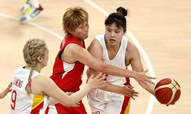 郑薇：李梦已归队参加合练 最后两场奥运会热身赛有望登场 中国女篮全力冲刺巴黎奥运