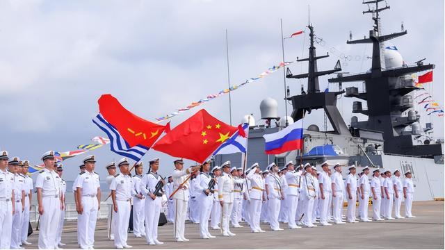  中俄演习期间，日本方面跟踪监视中俄舰艇编队，过度反应为哪般？